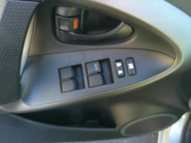 Used 2012 Toyota RAV4 4WD w/ Value Pkg image 9