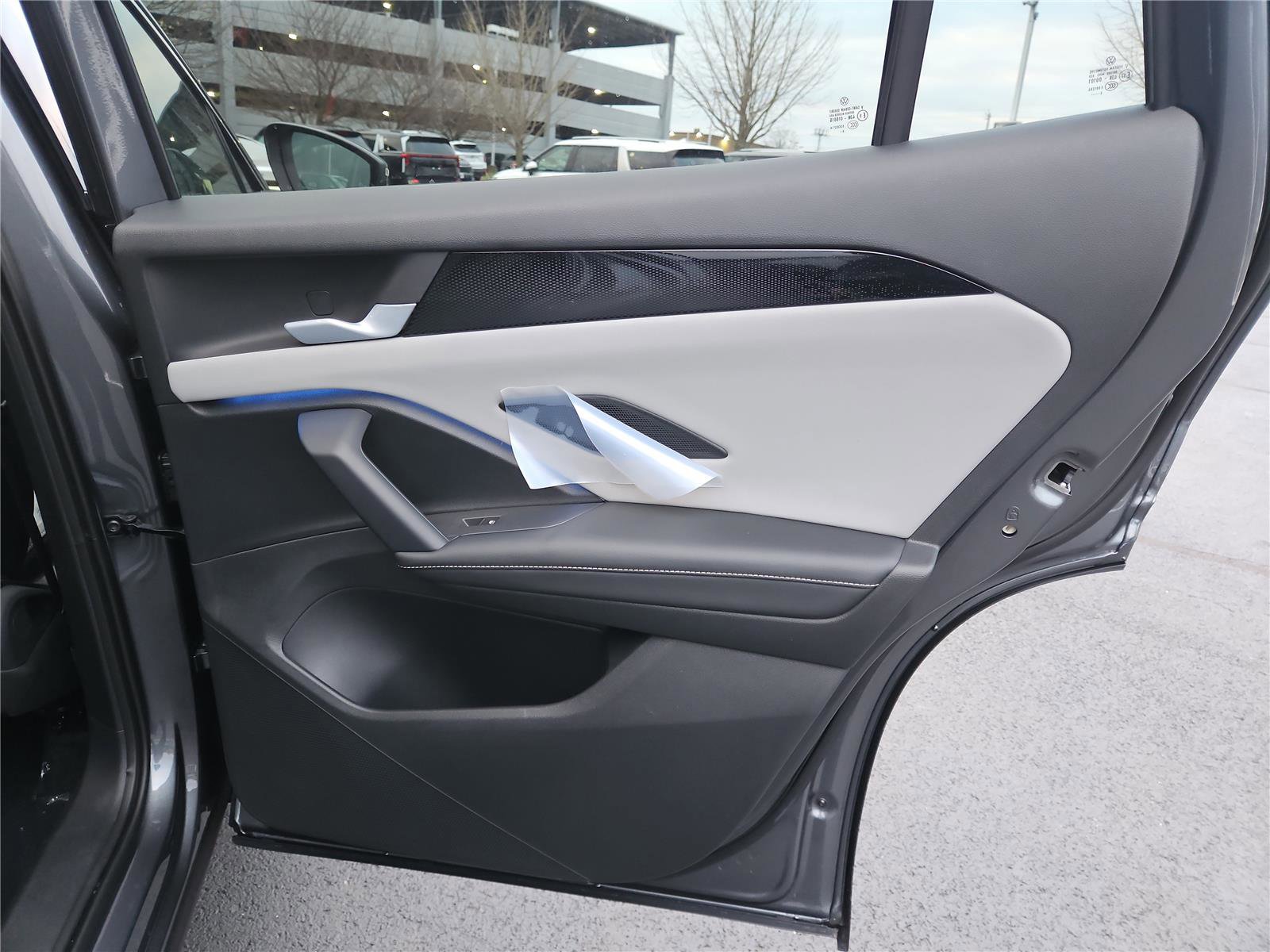 New 2026 Volkswagen Tiguan SE image 30