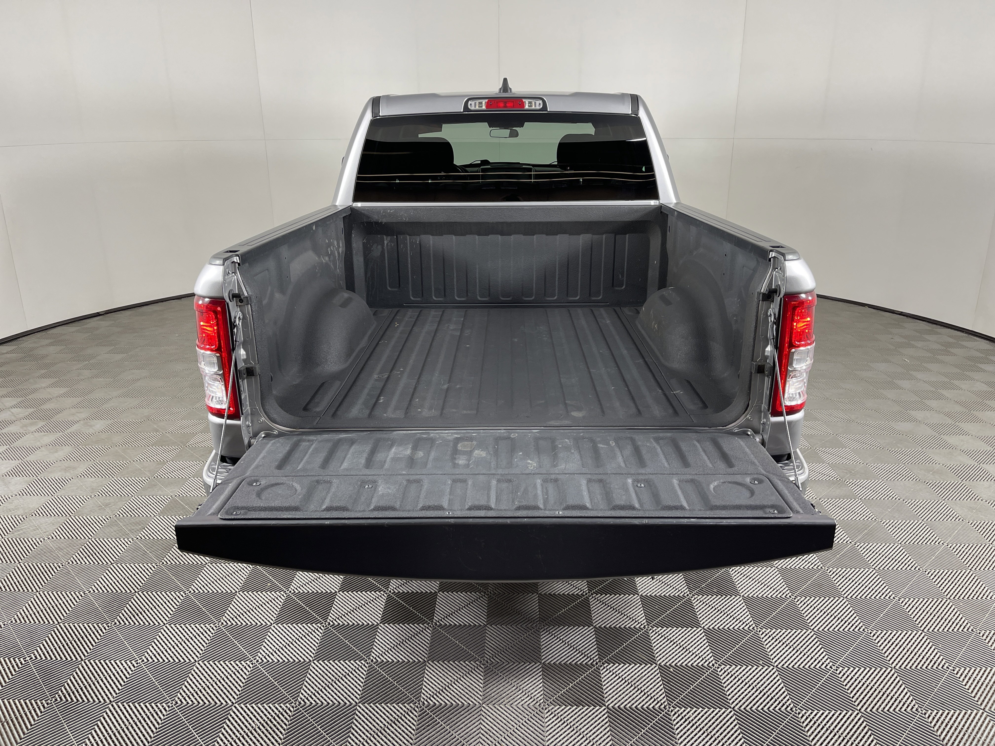 Used 2022 RAM 1500 Big Horn image 7