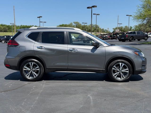 Used 2020 Nissan Rogue SV w/ Premium Package FWD image 8
