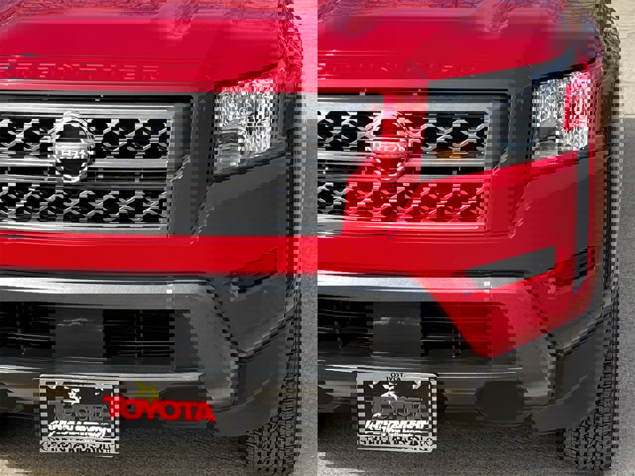 Used 2023 Nissan Frontier SV image 8