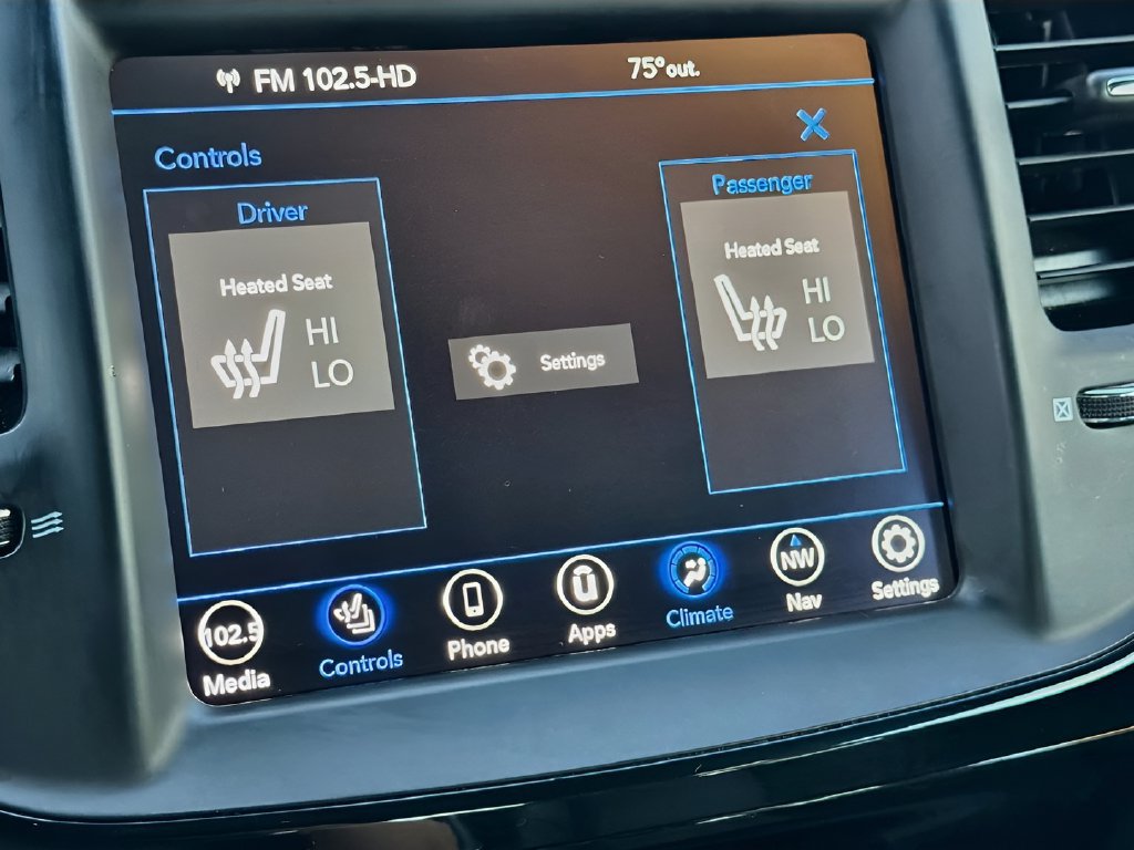 Used 2023 Chrysler 300 S RWD image 21