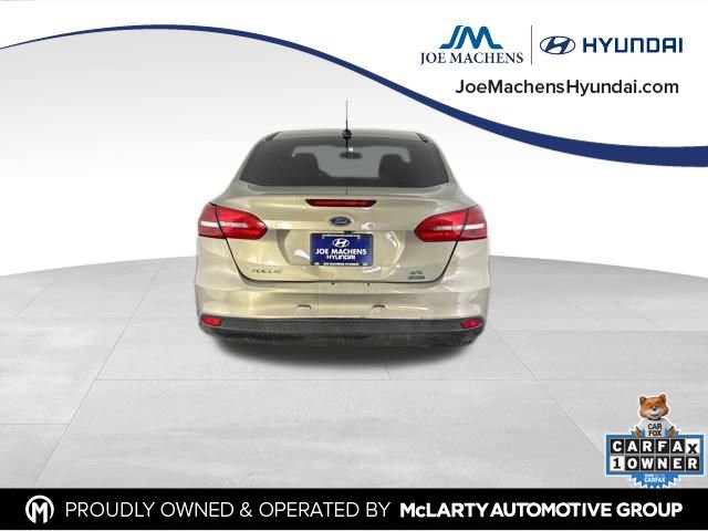 Used 2015 Ford Focus SE w/ SE Cold Weather Package image 8