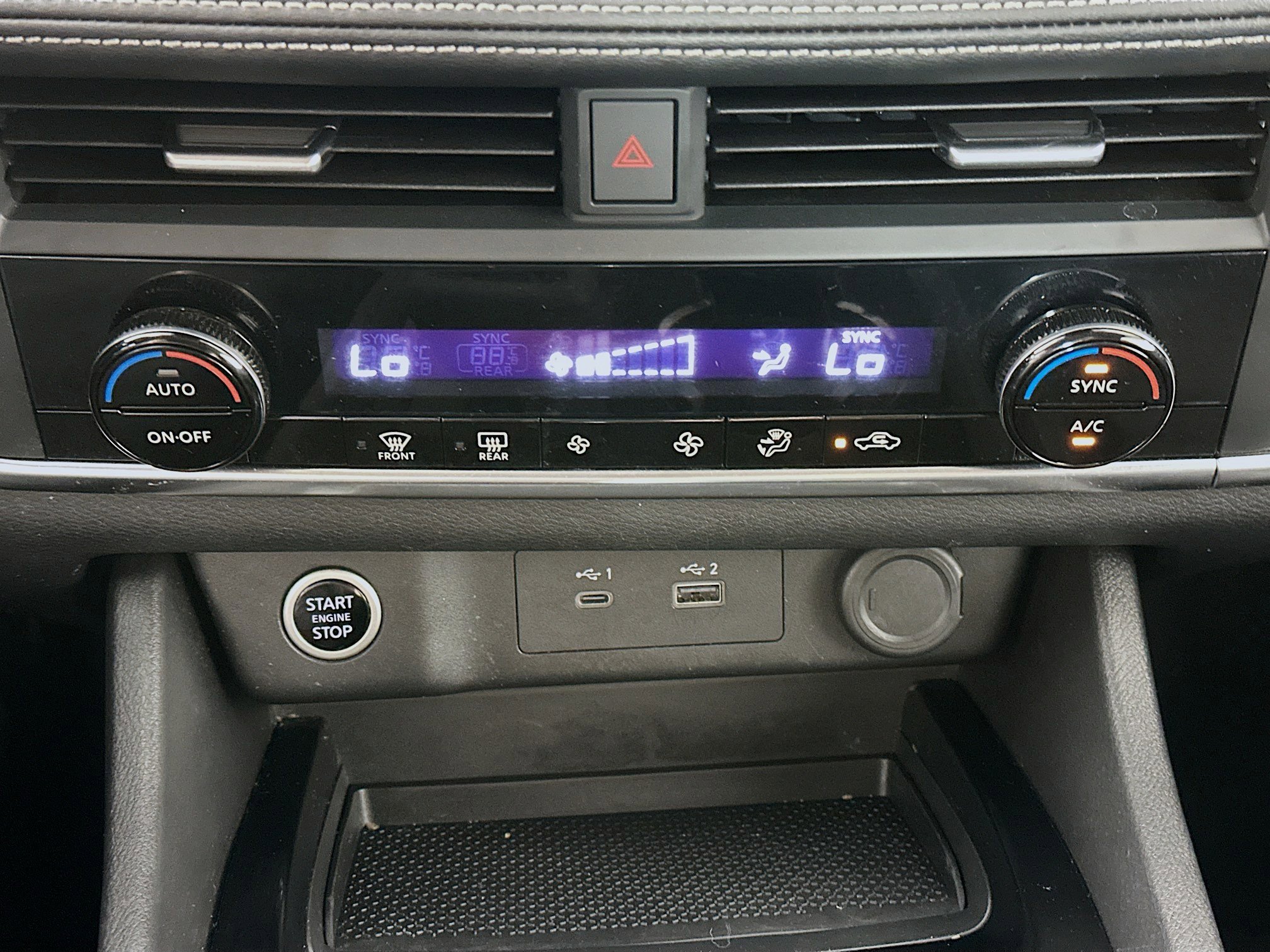 Used 2023 Nissan Rogue SV image 23