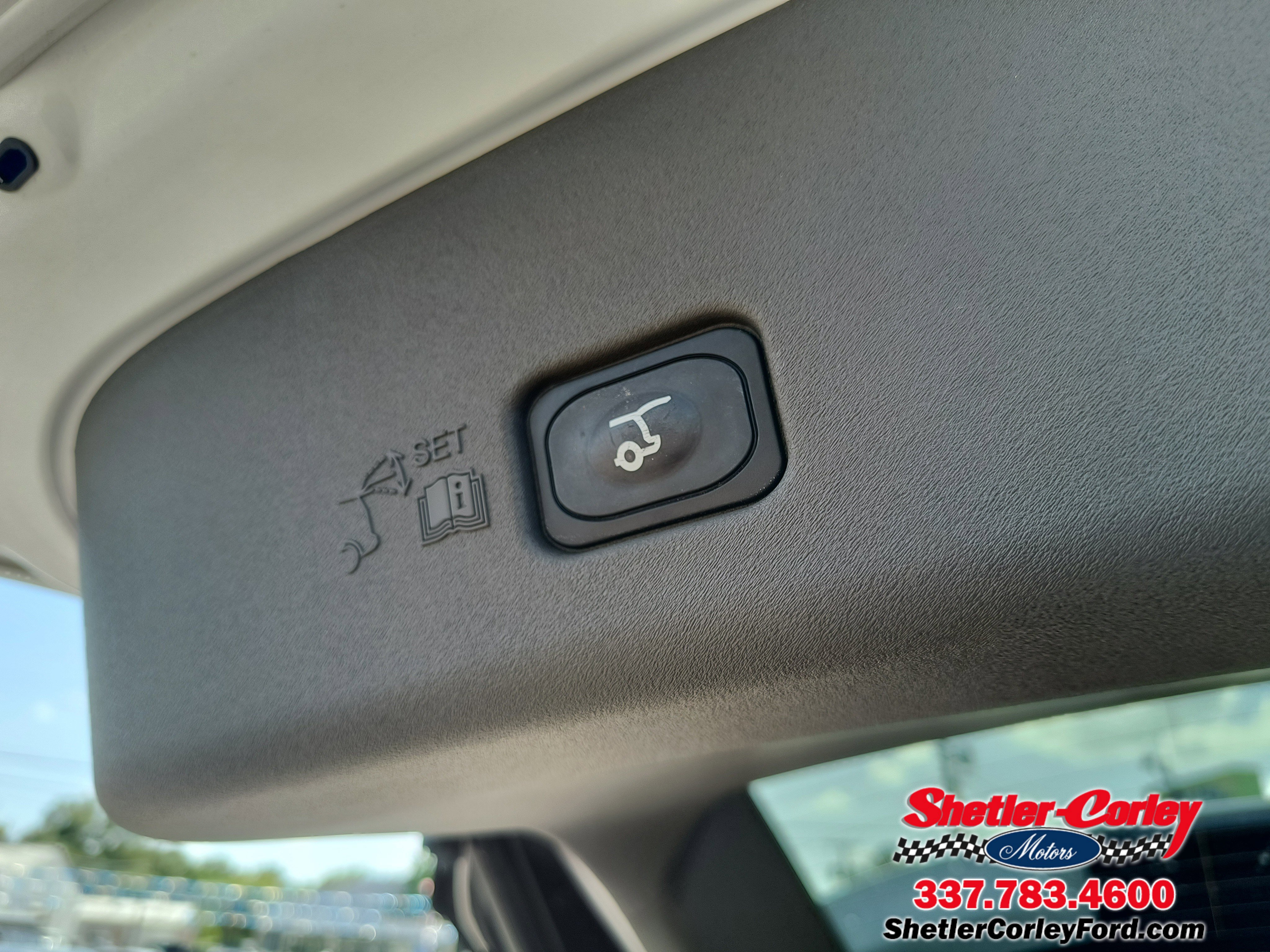 Used 2024 Lincoln Nautilus Premier w/ Equipment Group 102A image 8