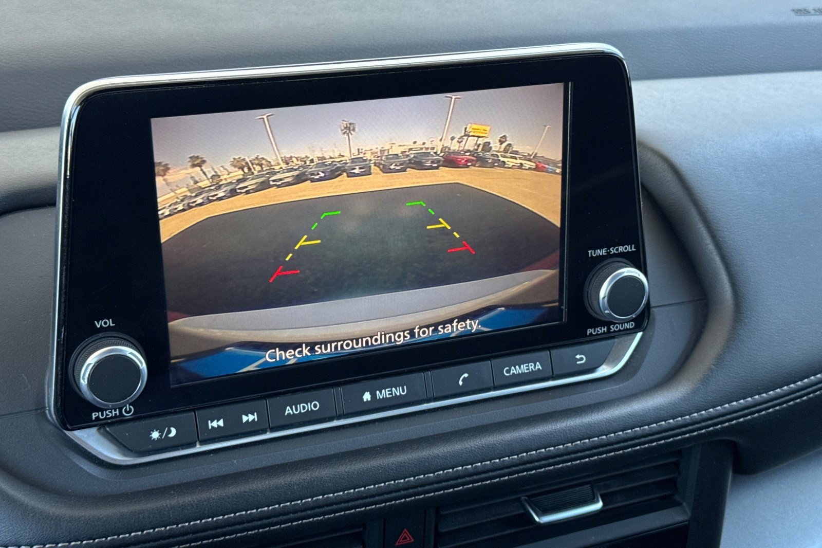 Used 2024 Nissan Rogue SV FWD image 21