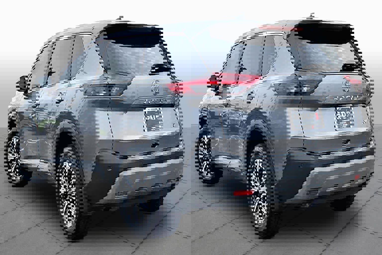 Certified 2023 Nissan Rogue SV FWD image 11
