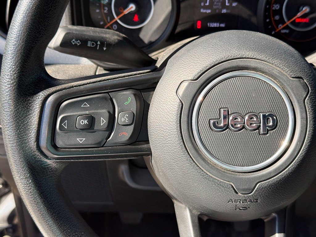 Used 2024 Jeep Gladiator Sport AWD/4WD image 16