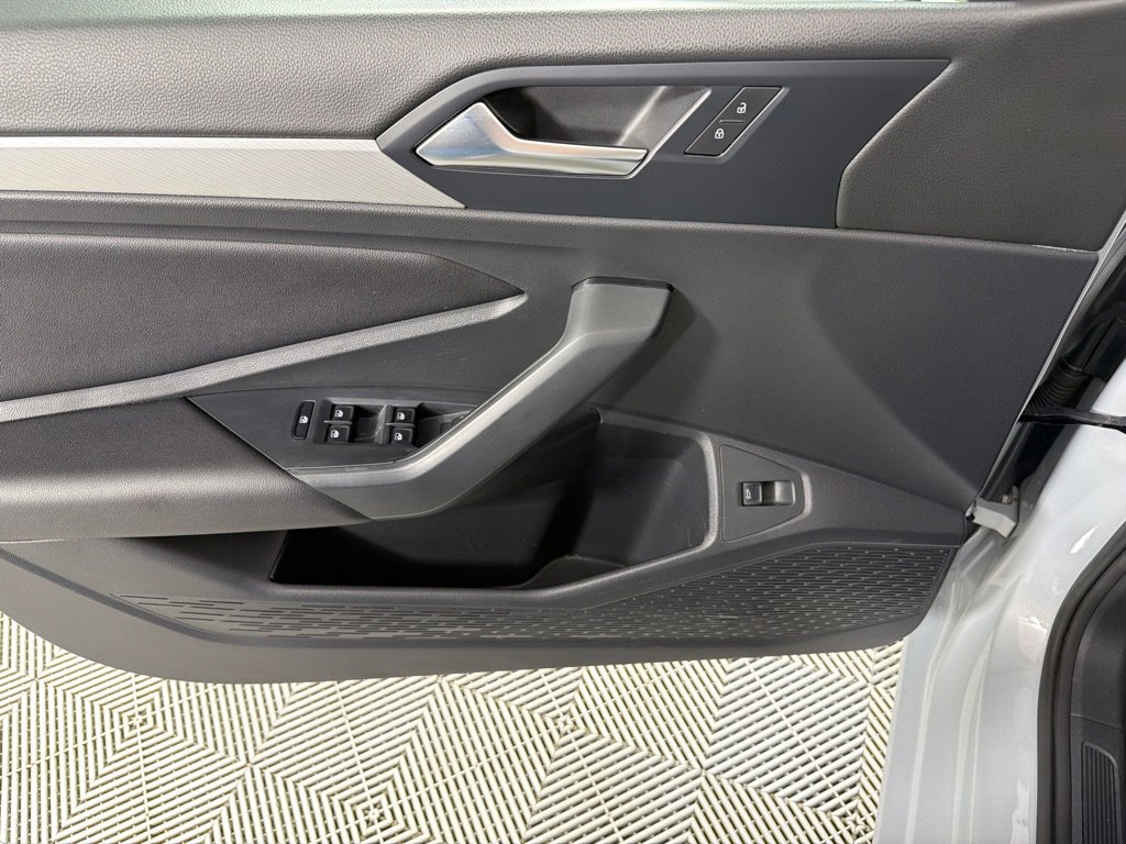 Used 2019 Volkswagen Jetta SE image 11