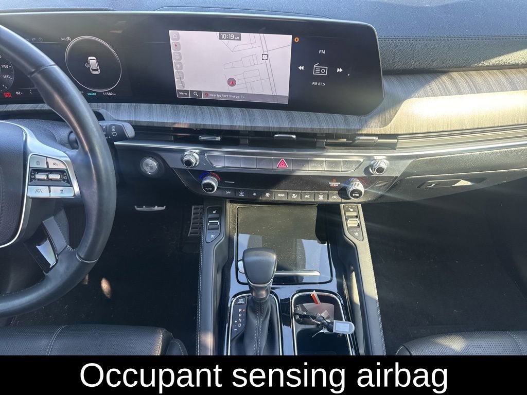 Used 2024 Kia Telluride SX w/ Towing Package image 12