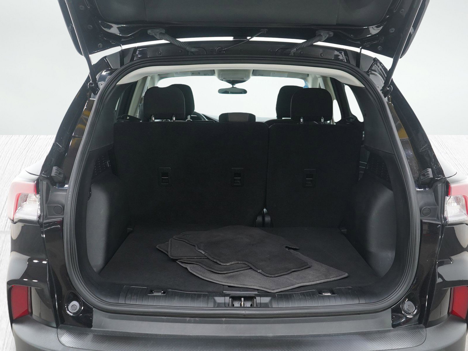 Used 2022 Ford Escape SE image 16