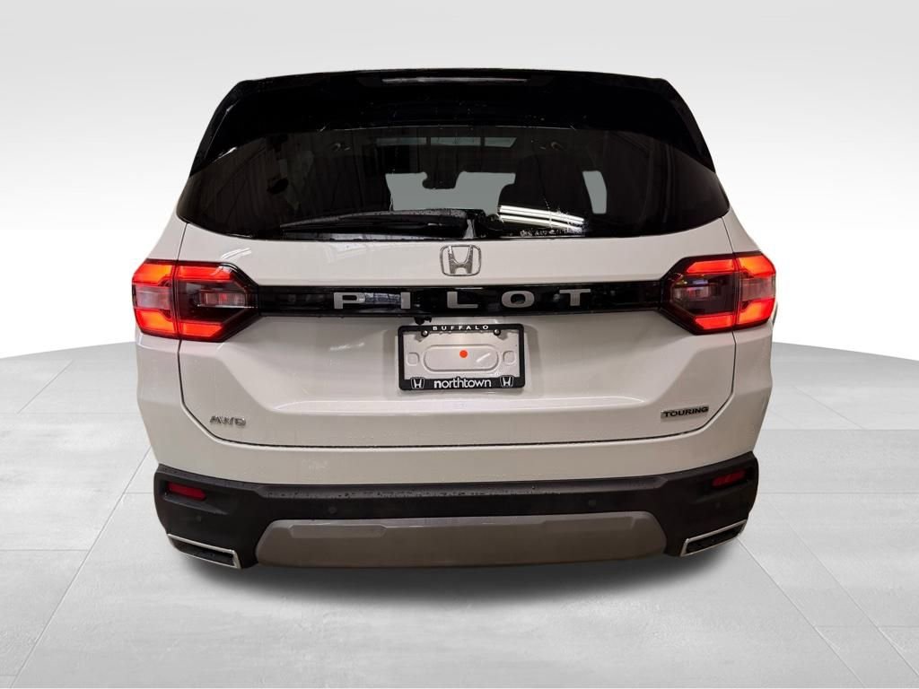 New 2026 Honda Pilot Touring image 21
