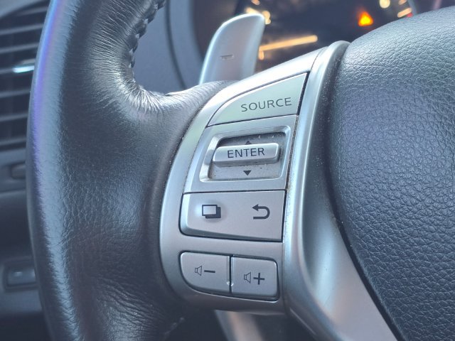 Certified 2018 Nissan Altima 2.5 SR w/ SR Special Edition FWD image 16