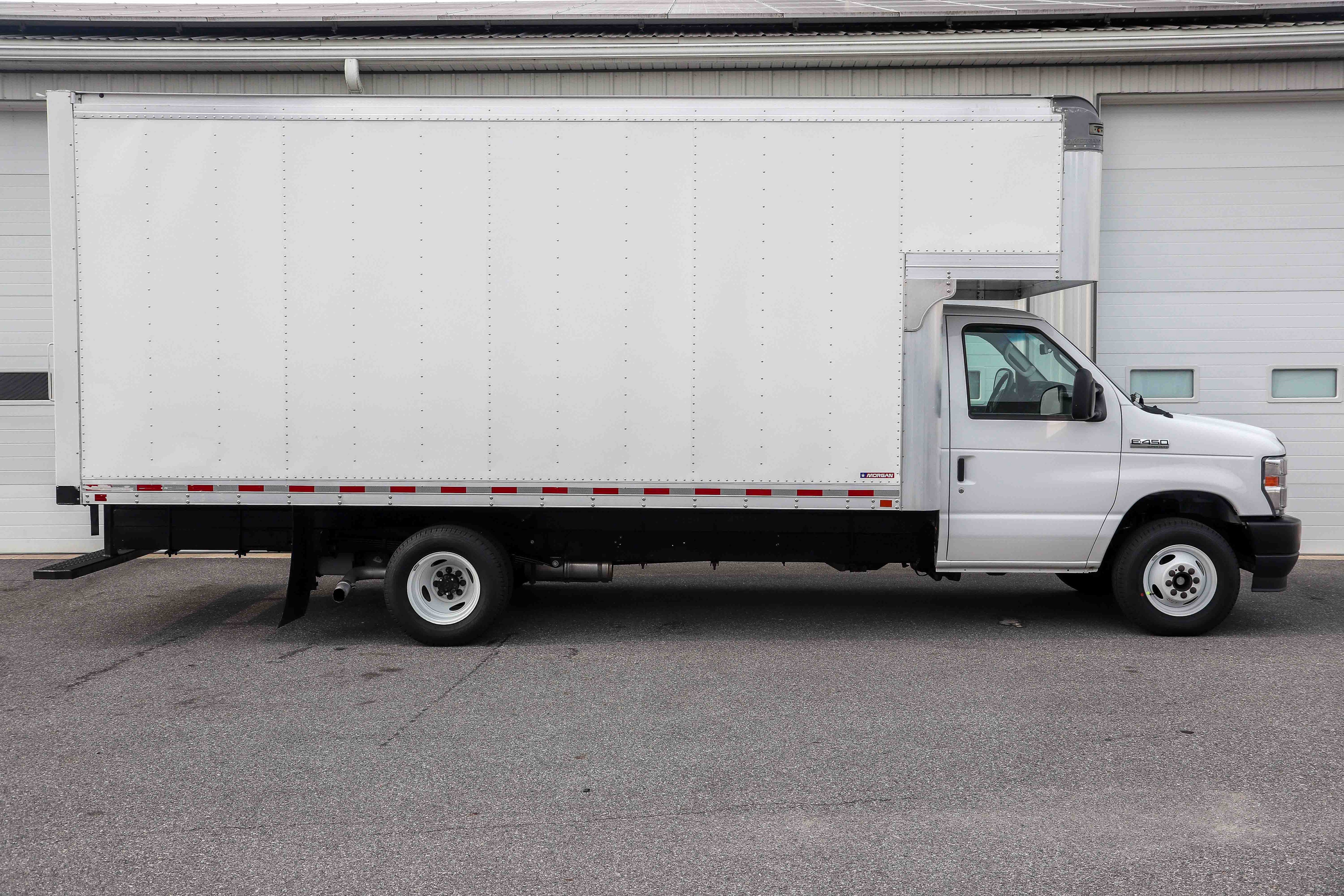 Used 2021 Ford E-450 and Econoline 450 Super Duty w/ Power Windows & Locks Group RWD image 2