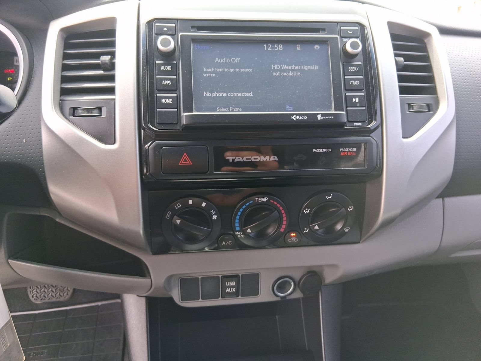 Used 2015 Toyota Tacoma PreRunner w/ TRD Off-Road Package RWD image 25