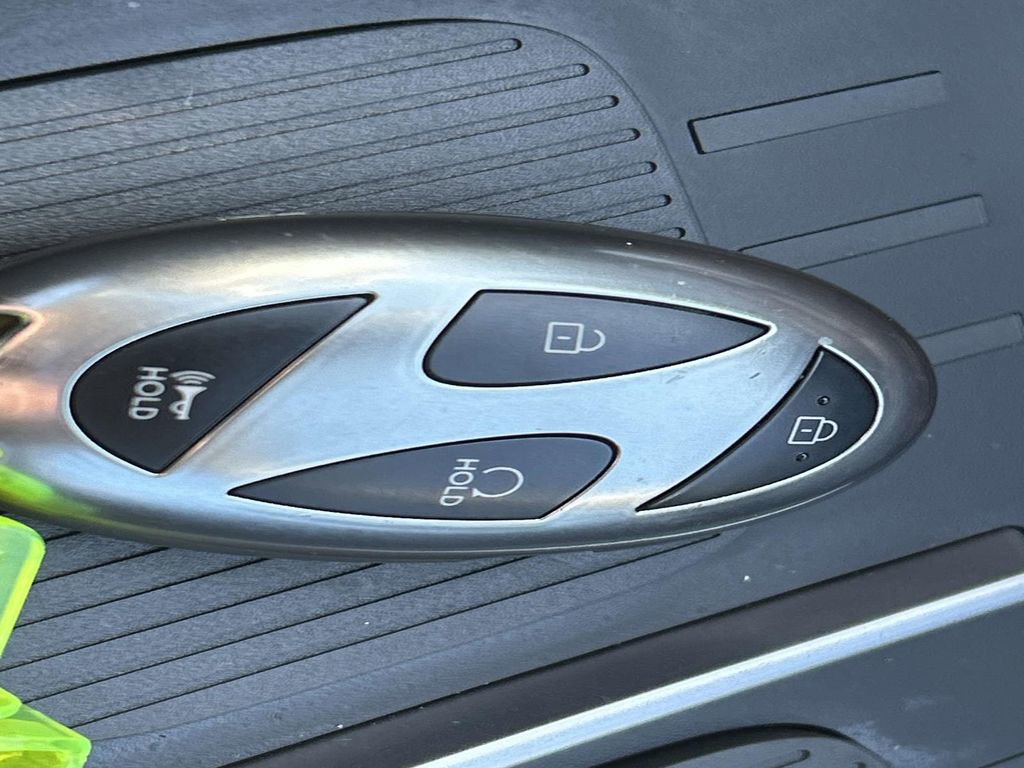 Used 2025 Hyundai Santa Fe XRT AWD/4WD image 36