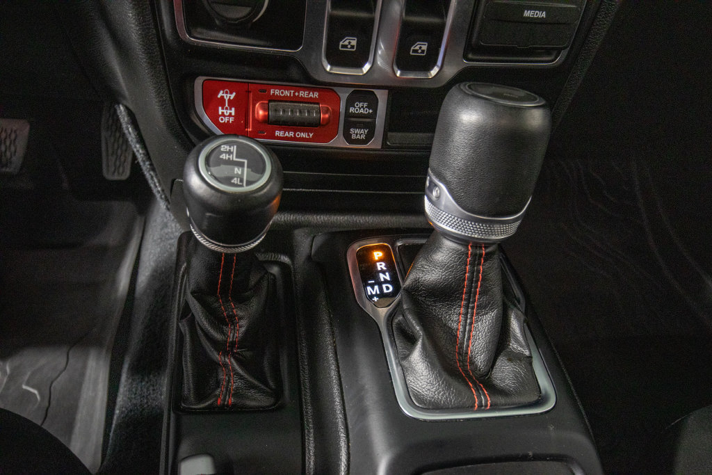 Used 2022 Jeep Wrangler Rubicon AWD/4WD image 23