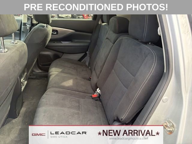 Used 2018 Nissan Murano SV w/ Premium Package AWD/4WD image 17