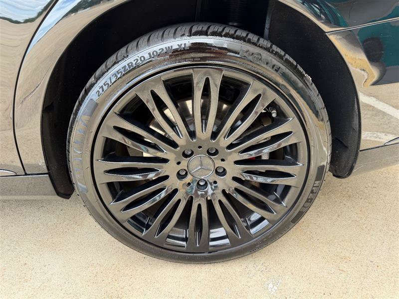 Used 2015 Mercedes-Benz S 550 4MATIC Sedan image 26
