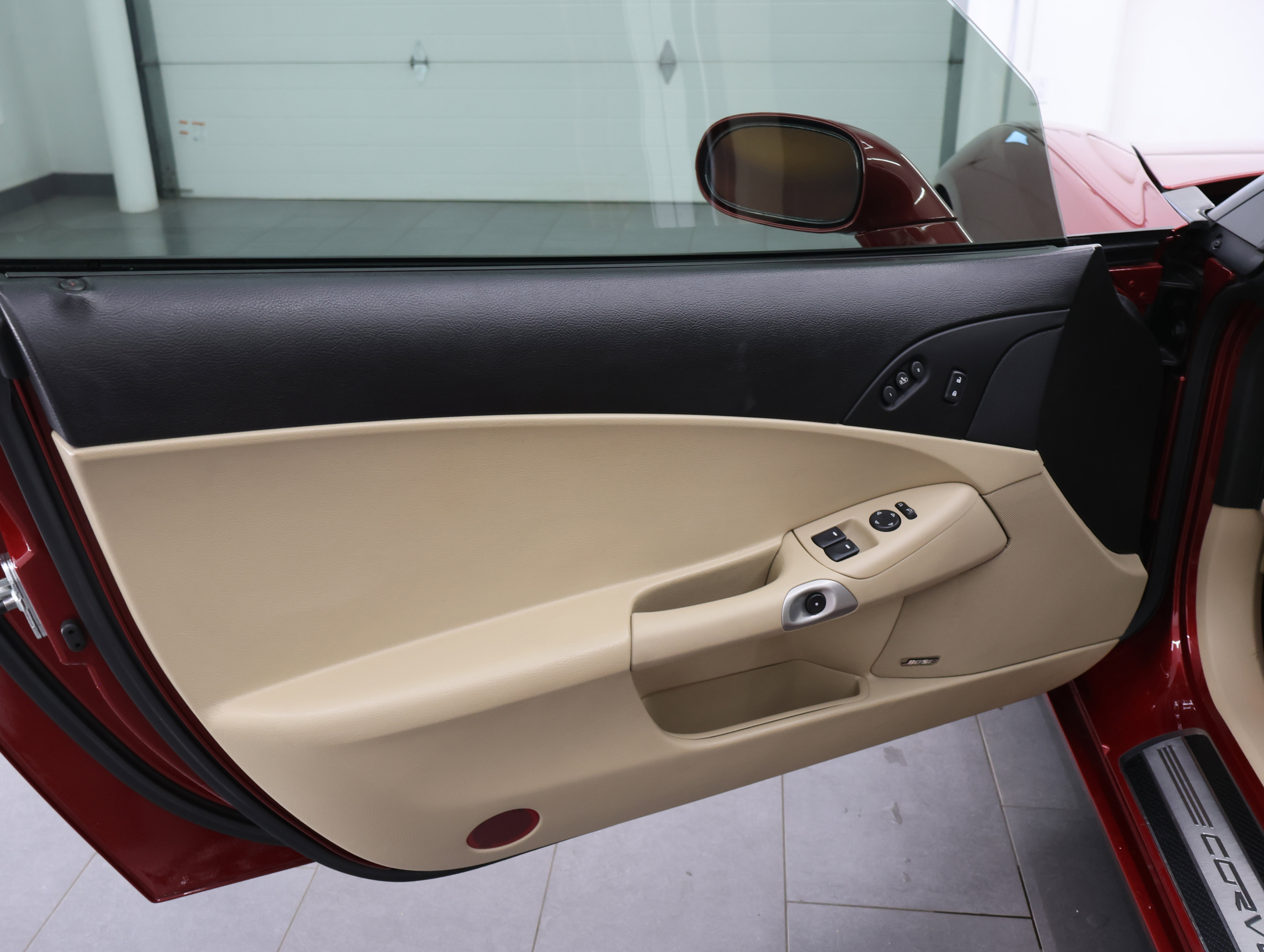 Used 2008 Chevrolet Corvette Convertible w/ Preferred Equipment Group RWD image 29