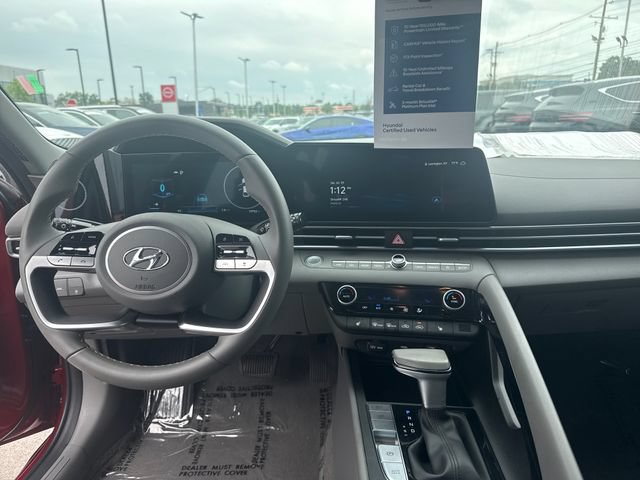 Certified 2023 Hyundai Elantra SEL w/ Convenience Package FWD image 15