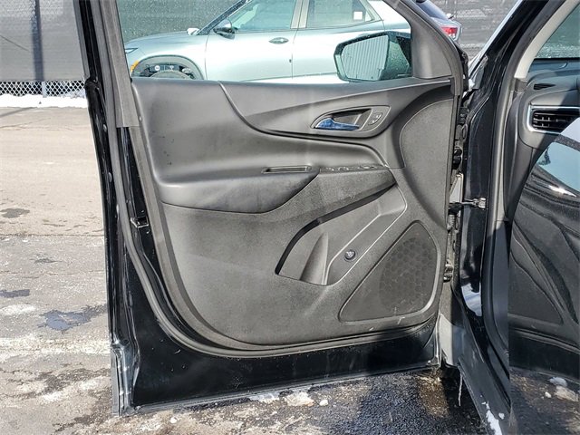Certified 2024 Chevrolet Equinox LT w/ LPO, Floor Liner Package image 21