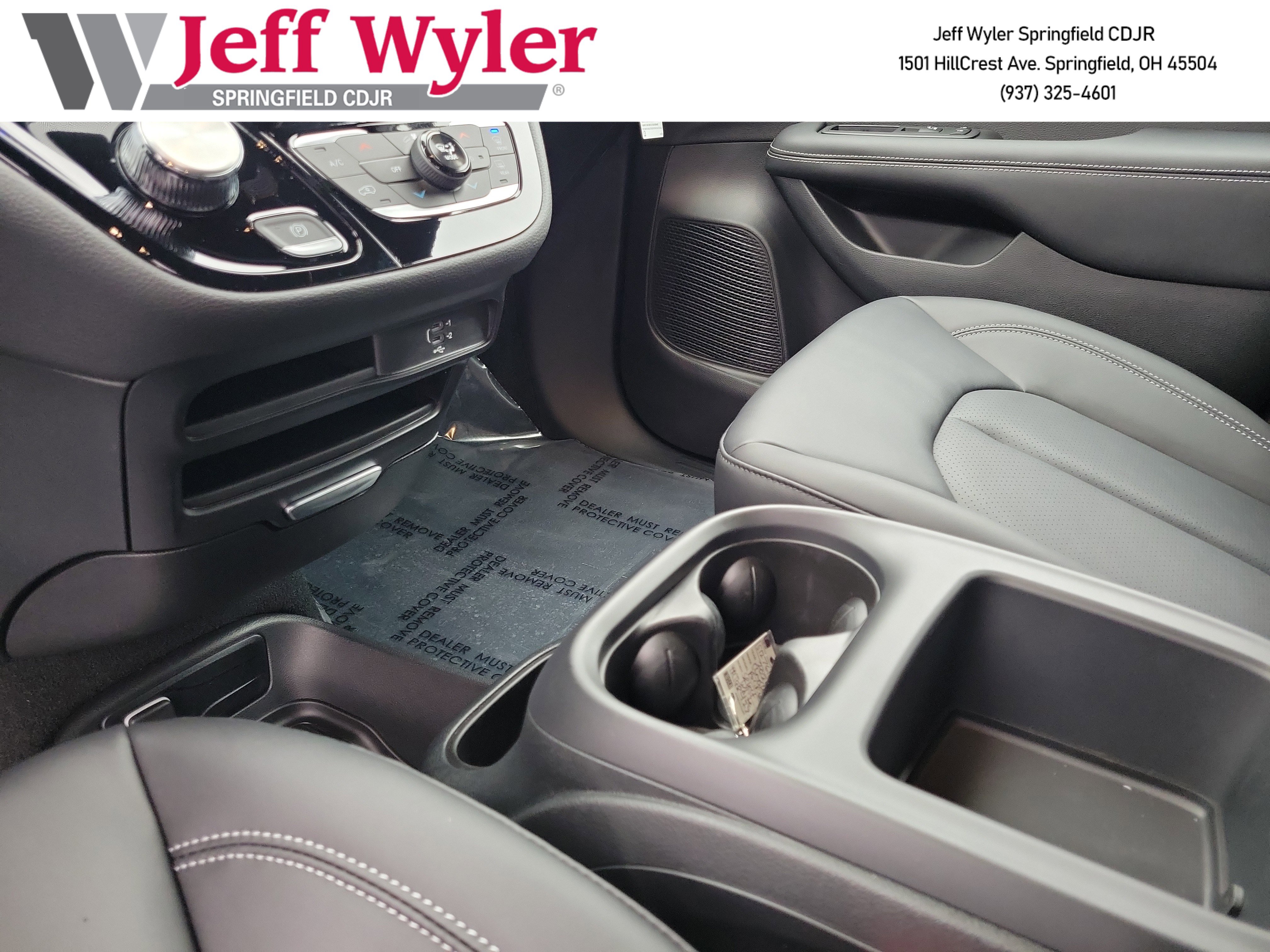 New 2026 Chrysler Pacifica Select image 13