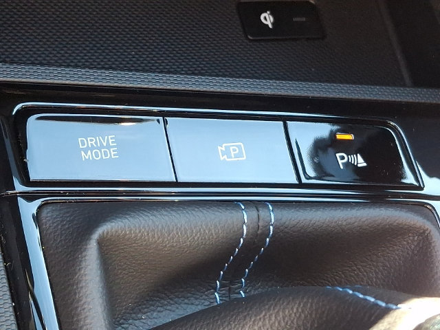 Used 2025 Hyundai Elantra N FWD image 17
