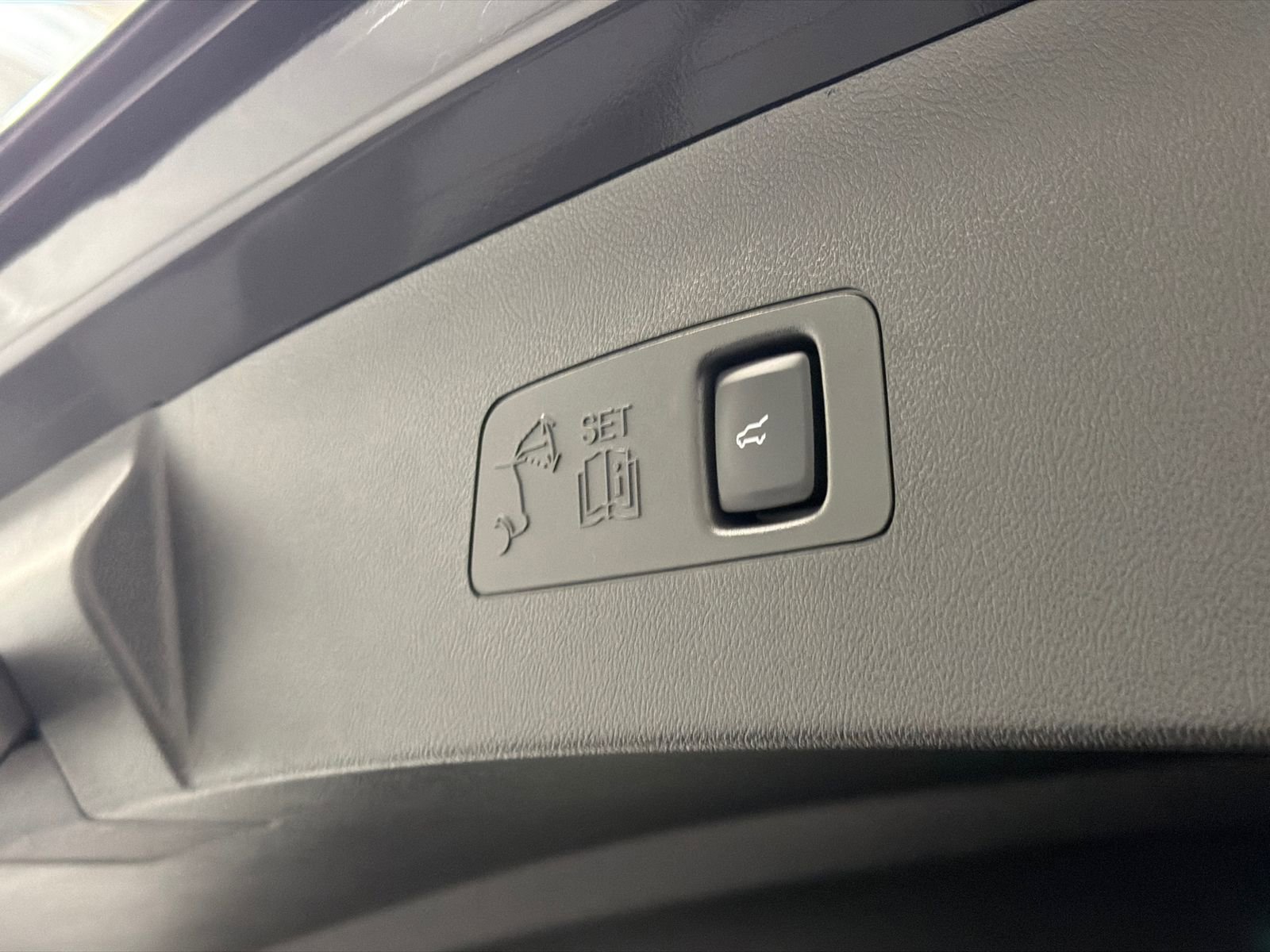 Used 2023 Lincoln Corsair Grand Touring w/ Equipment Group 302A image 9