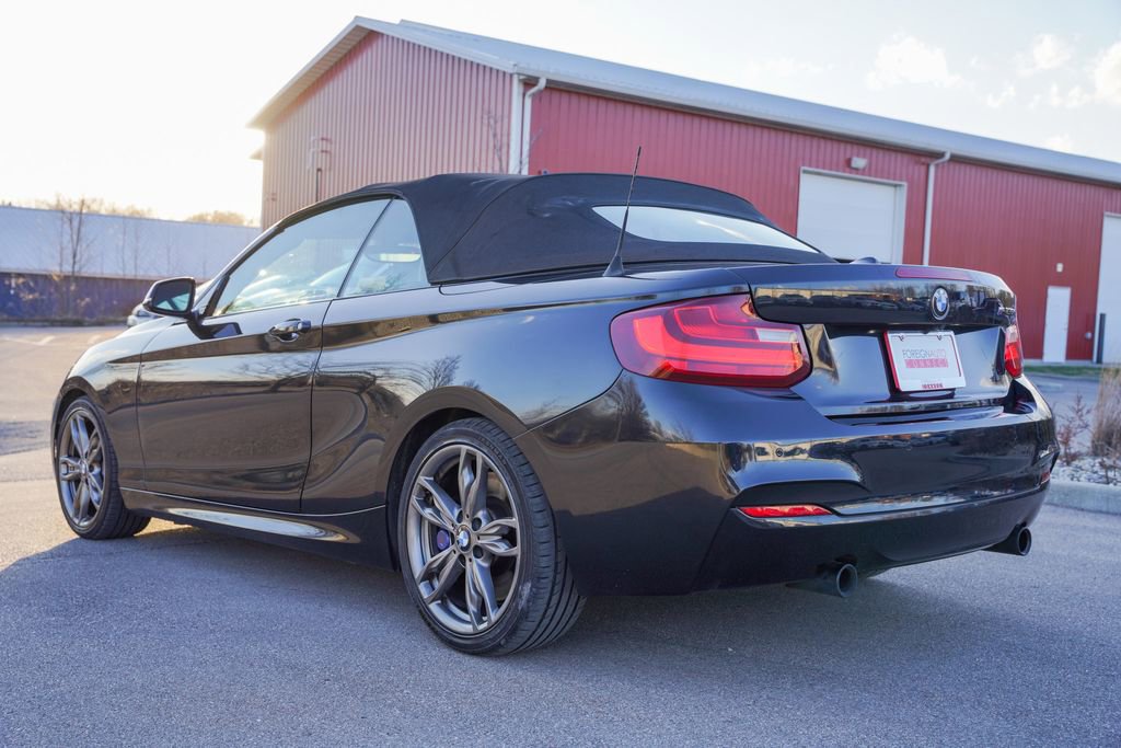 Used 2015 BMW M235i Convertible image 6