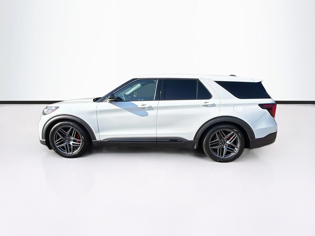 Used 2025 Ford Explorer ST AWD/4WD image 8