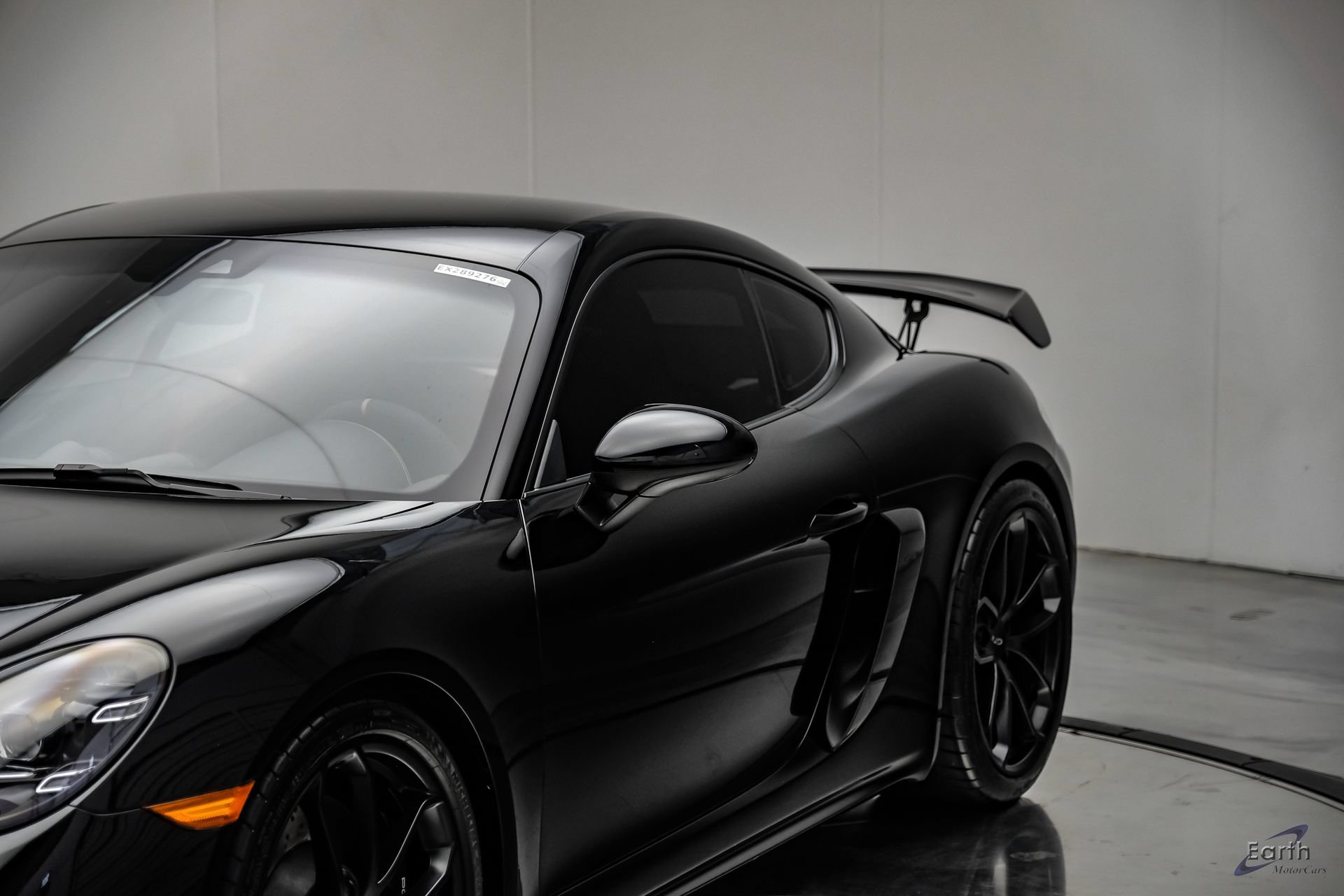 Used 2021 Porsche 718 Cayman GT4 RWD image 31