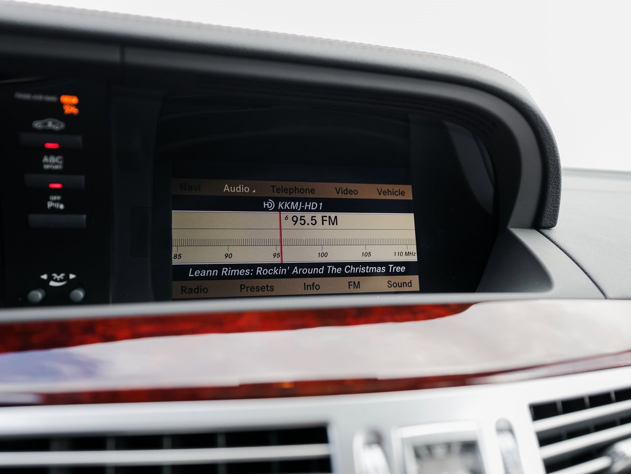 Used 2012 Mercedes-Benz S 63 AMG image 18