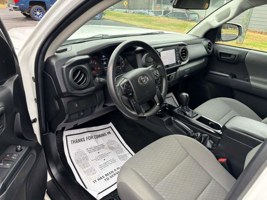 Used 2022 Toyota Tacoma SR w/ SR Convenience Package image 8