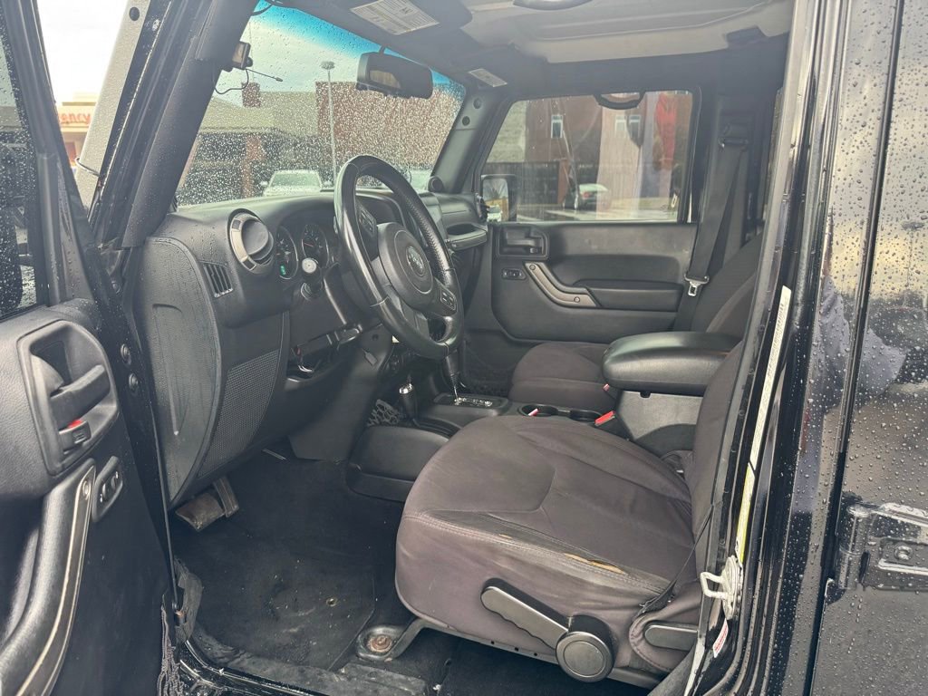 Used 2013 Jeep Wrangler Unlimited Sport image 12