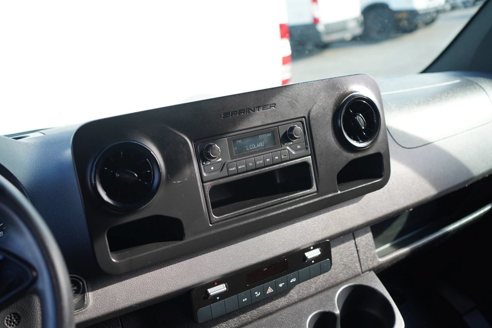 Used 2022 Mercedes-Benz Sprinter 2500 image 16