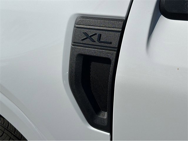 New 2025 Ford Maverick XL image 16