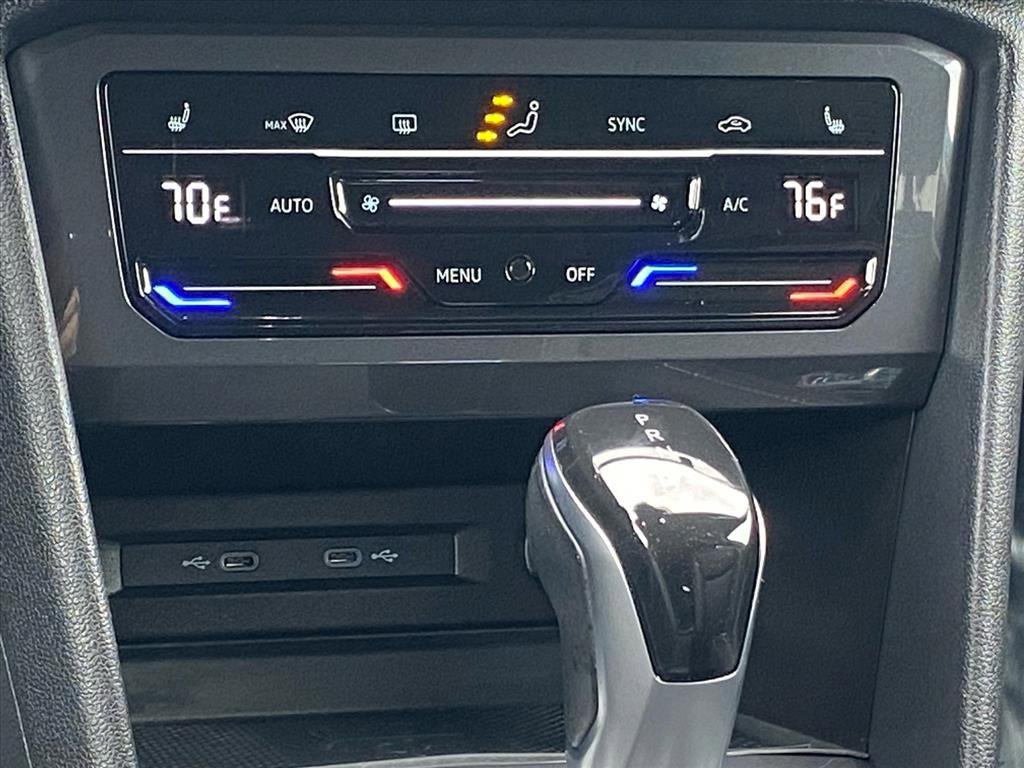 Certified 2022 Volkswagen Tiguan SE image 10