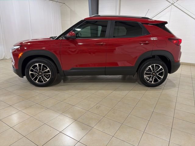 New 2026 Chevrolet TrailBlazer LT w/ Driver Confidence Package FWD image 2