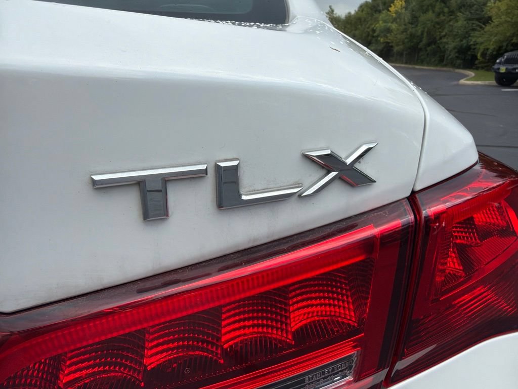 Used 2018 Acura TLX w/ Technology Package FWD image 8
