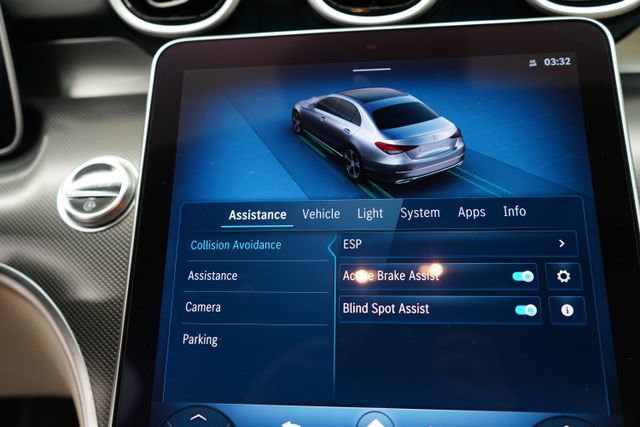 Used 2025 Mercedes-Benz C 300 4MATIC Sedan image 20