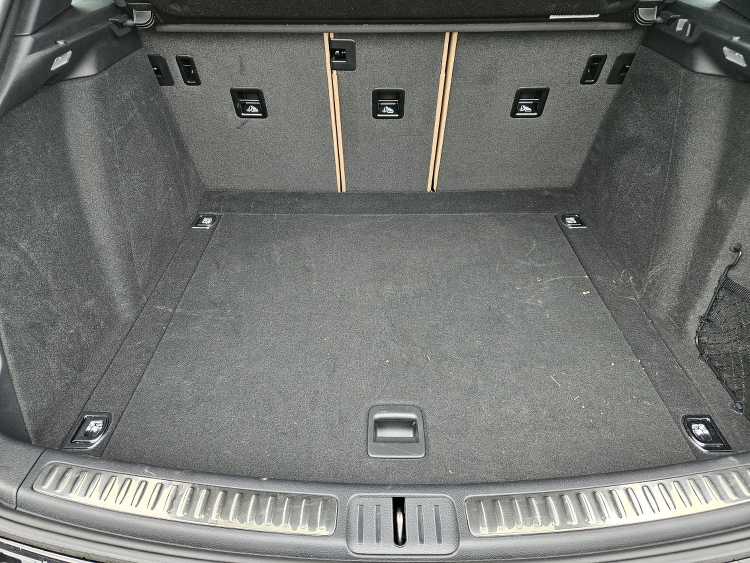 Certified 2026 Porsche Macan AWD/4WD image 31