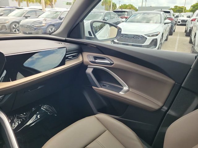 Certified 2025 Audi Q5 Premium w/ Convenience Package AWD/4WD image 14