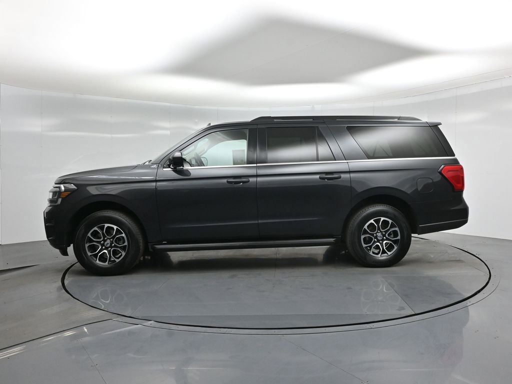 Used 2024 Ford Expedition Max XLT image 29