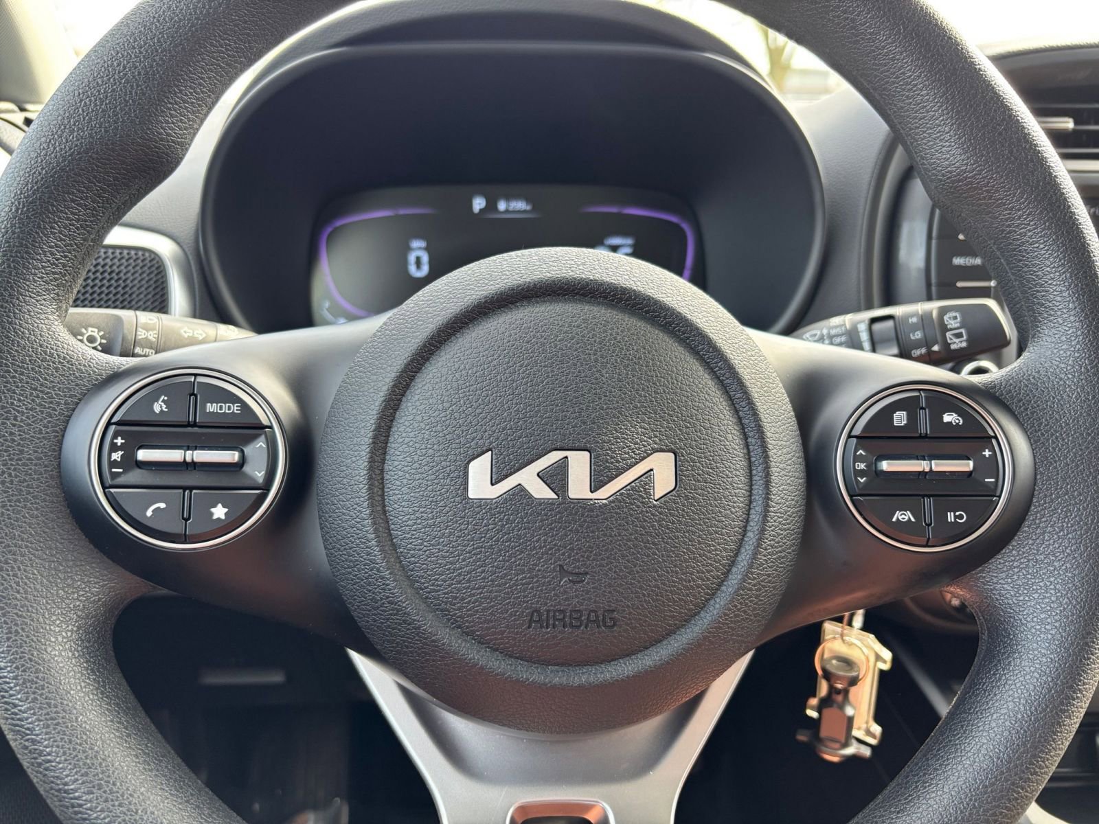 Used 2025 Kia Soul LX w/ LX Technology Package image 25