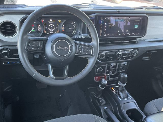Used 2024 Jeep Wrangler Unlimited AWD/4WD image 6