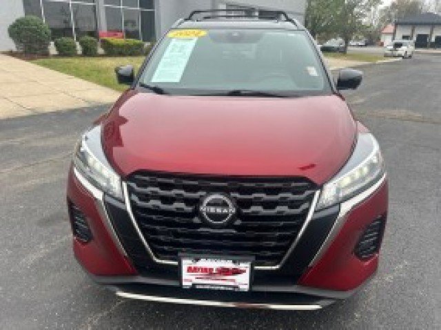 Used 2024 Nissan Kicks SR w/ SR Premium Package image 4