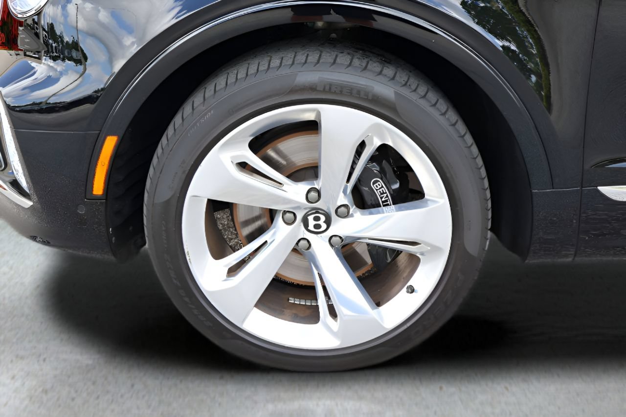 Certified 2024 Bentley Bentayga Extended Wheelbase AWD/4WD image 6