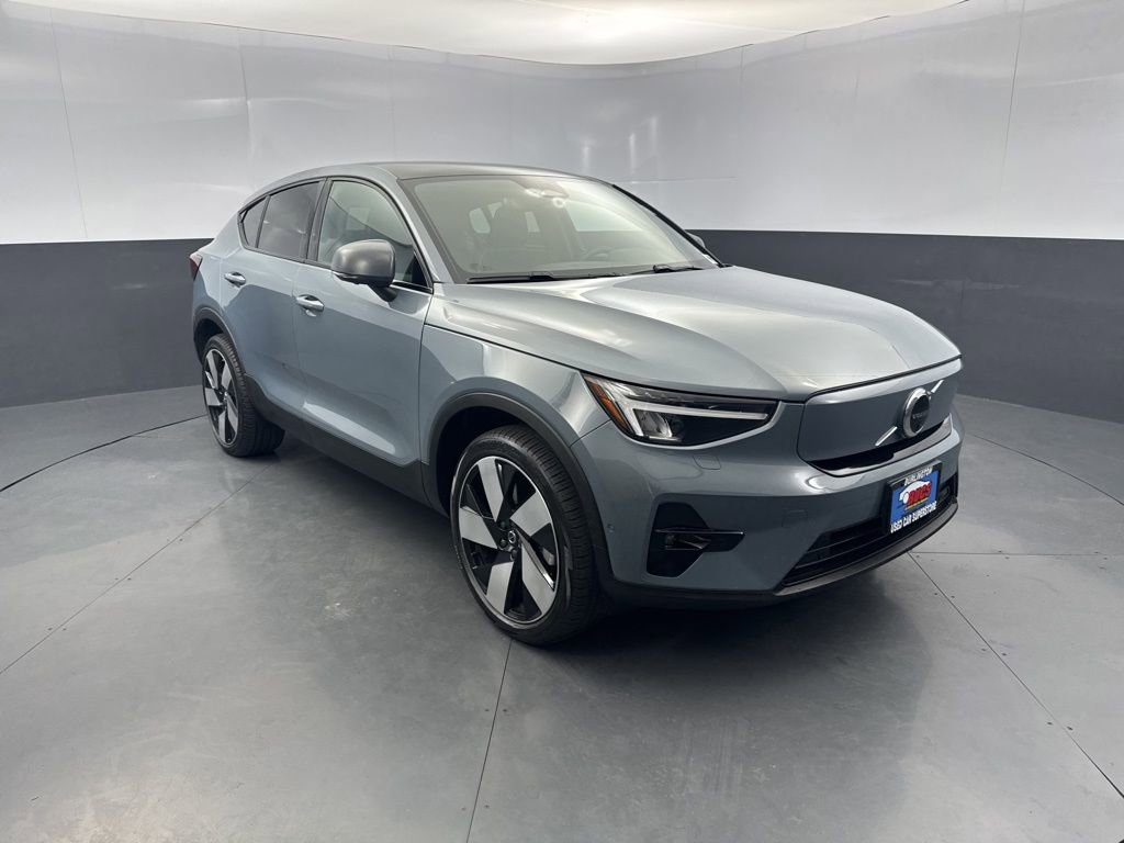 Used 2023 Volvo C40 P8 Recharge Ultimate w/ Protection Package Premier image 7