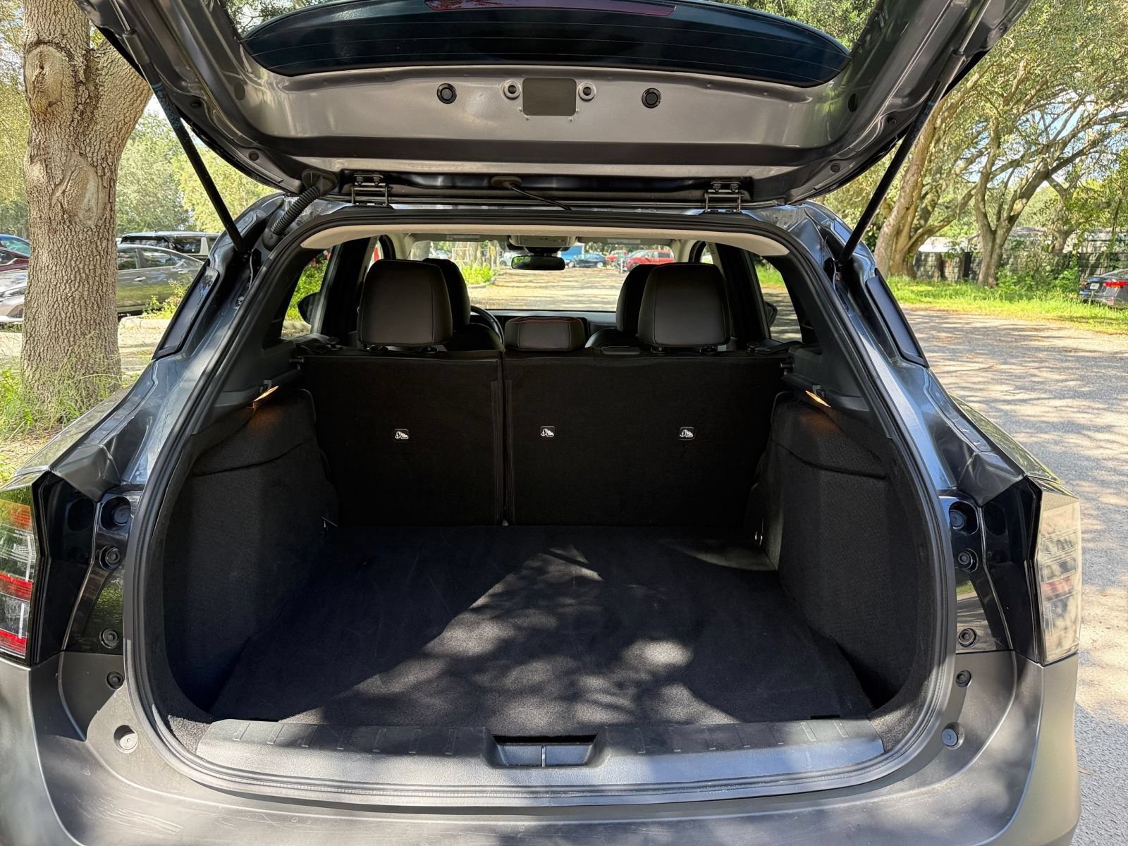 Used 2026 Nissan Kicks SR AWD/4WD image 27